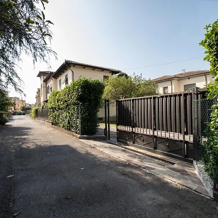 Barsotti Luxury Apartament Lukka
